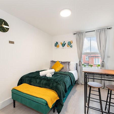 Small And Trendy Studio 3B Londres Extérieur photo